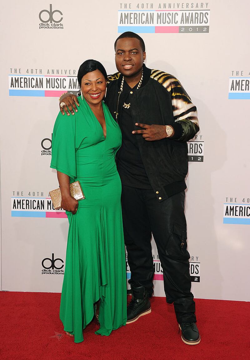 Sean Kingston (R) and mother Janice Turner